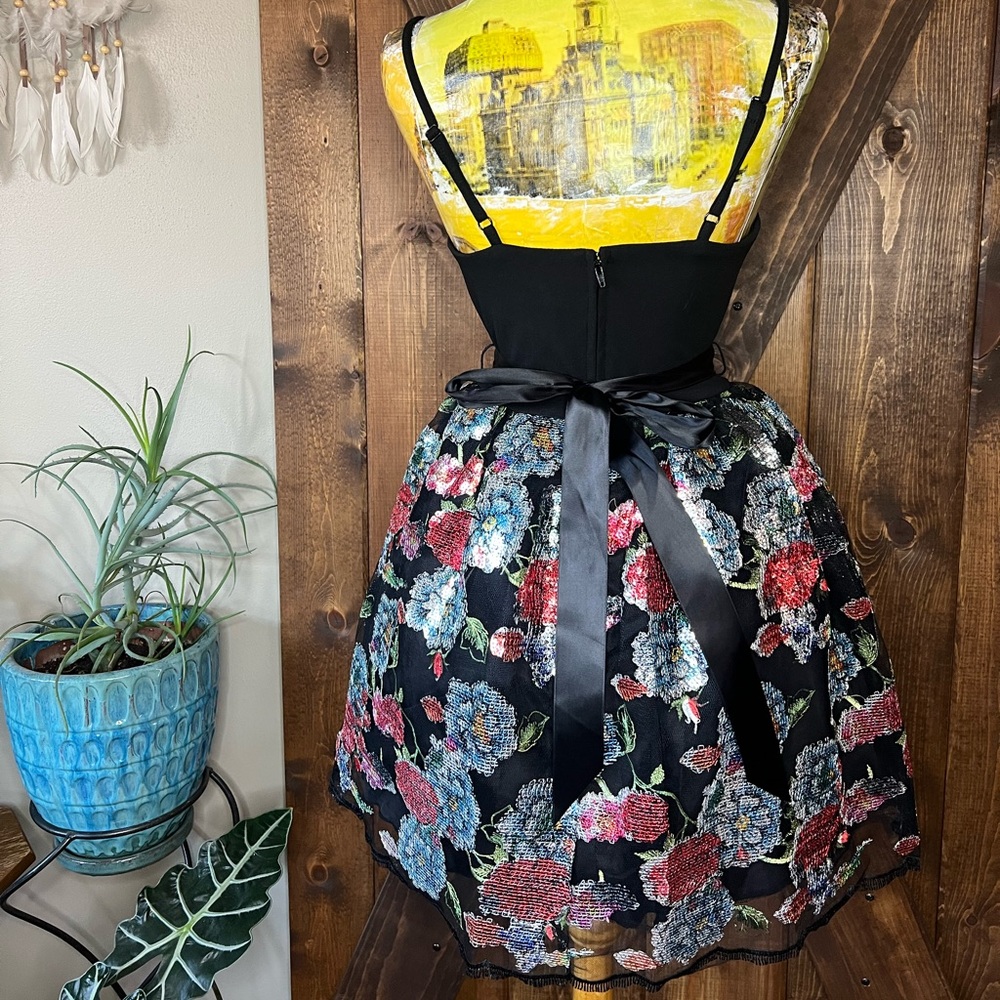 Sequence Mini Dress - Picture 4 of 5